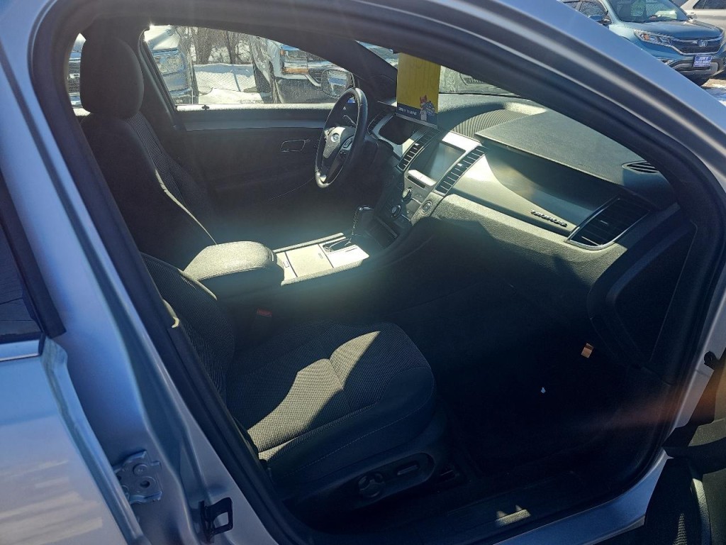2014 Ford Taurus Image 6
