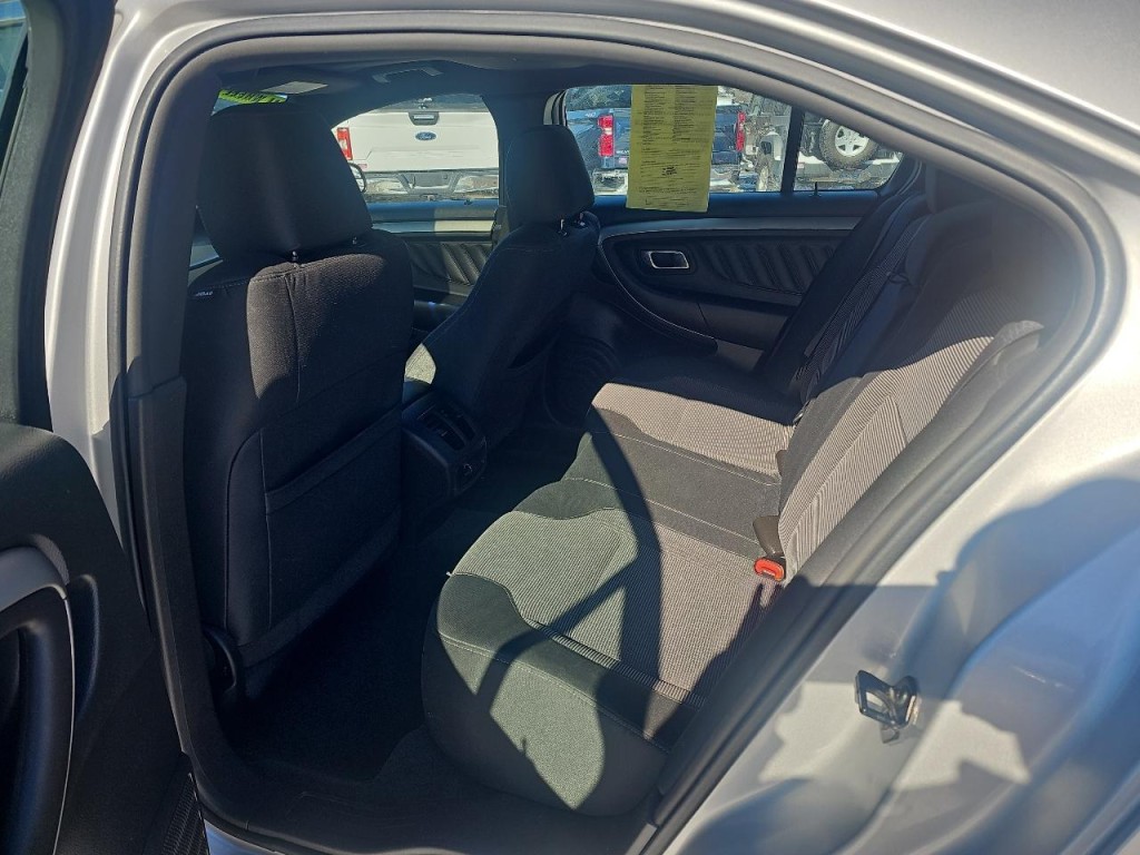 2014 Ford Taurus Image 16