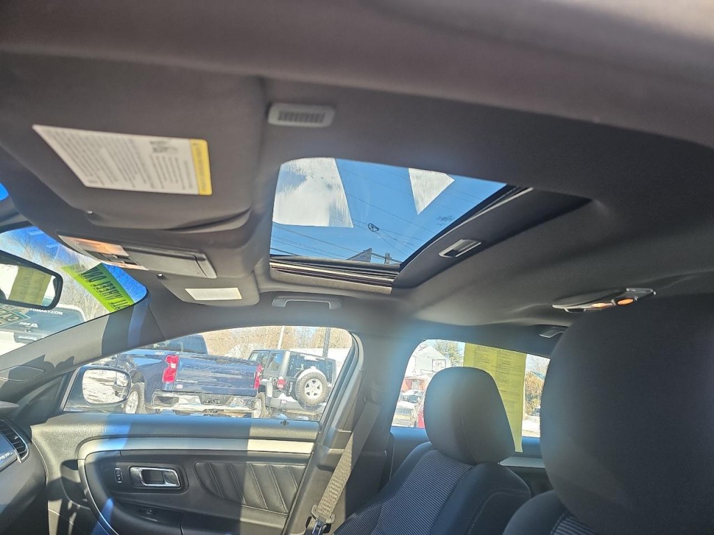 2014 Ford Taurus Image 20