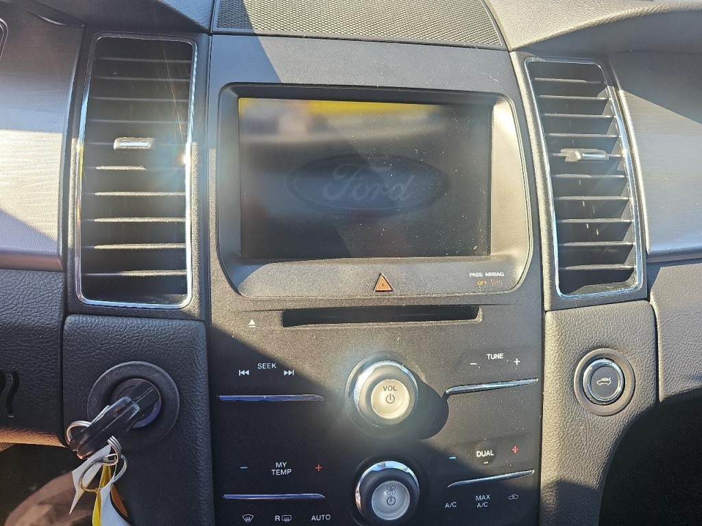 2014 Ford Taurus Image 23