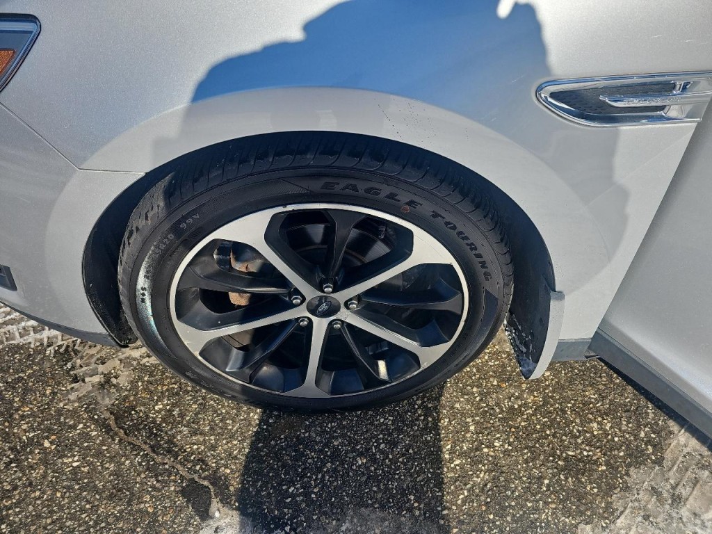 2014 Ford Taurus Image 27