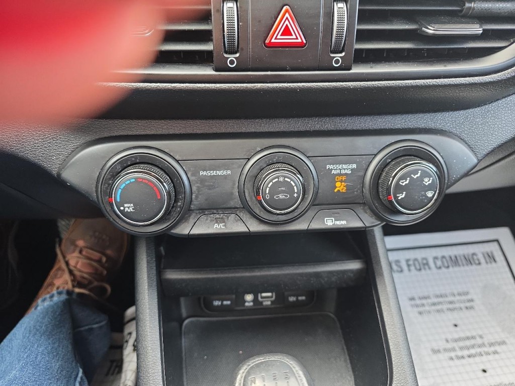 2020 Kia Forte Image 16