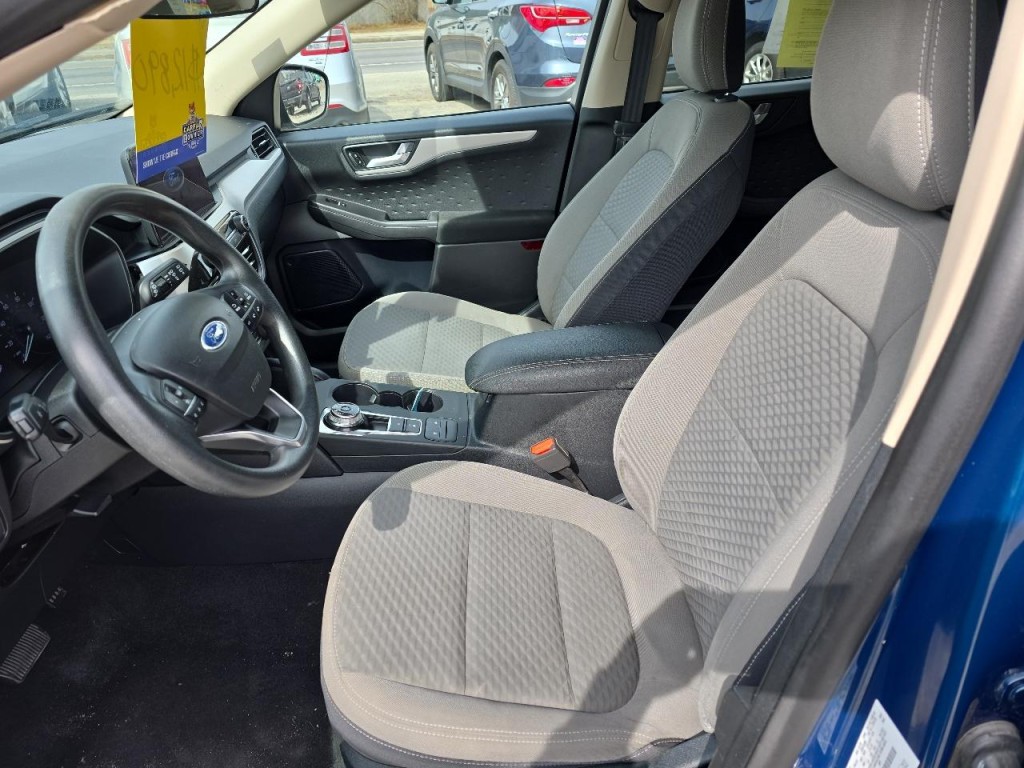 2020 Ford Escape Image 16