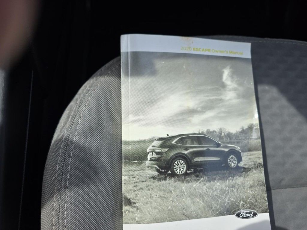 2020 Ford Escape Image 21
