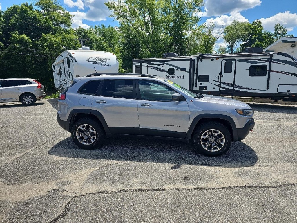 2019 Jeep Cherokee Image 4