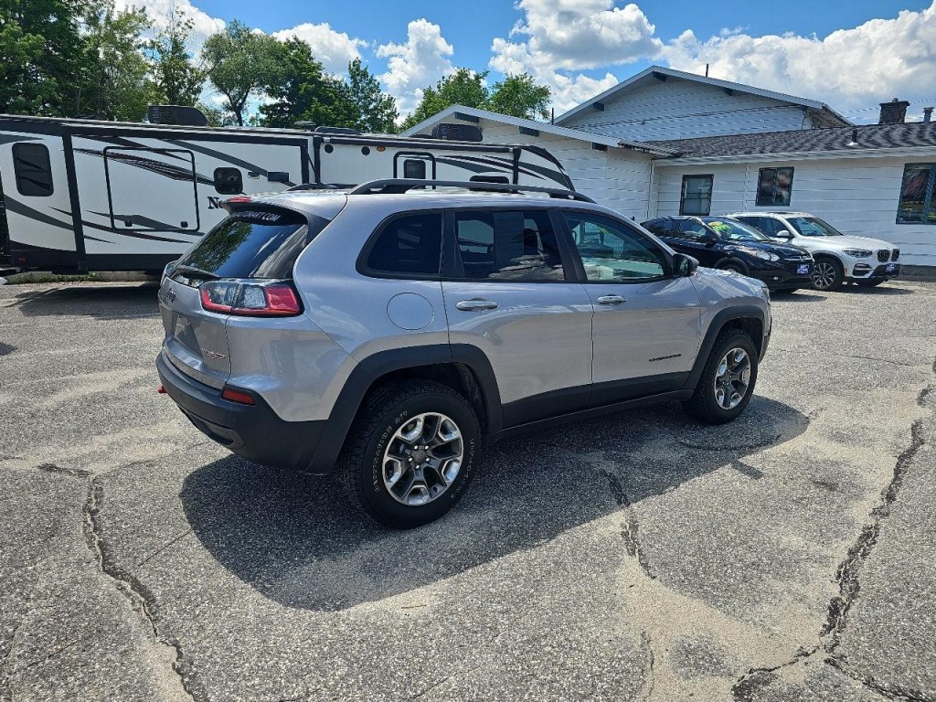 2019 Jeep Cherokee Image 11