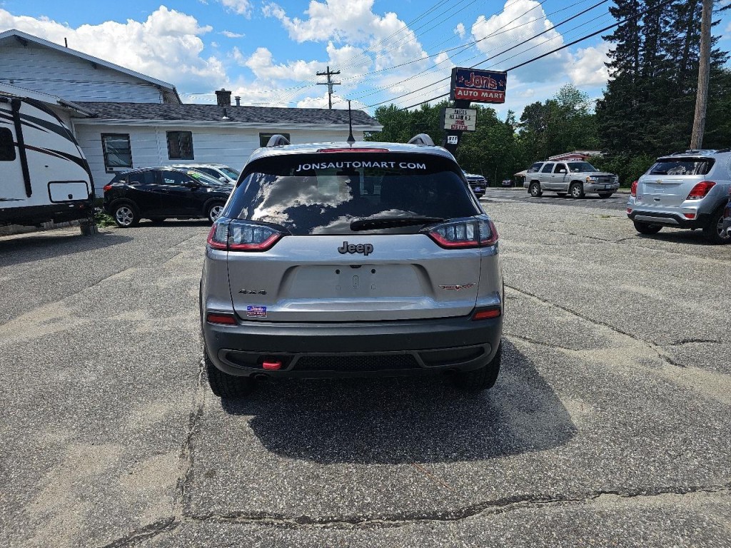 2019 Jeep Cherokee Image 12