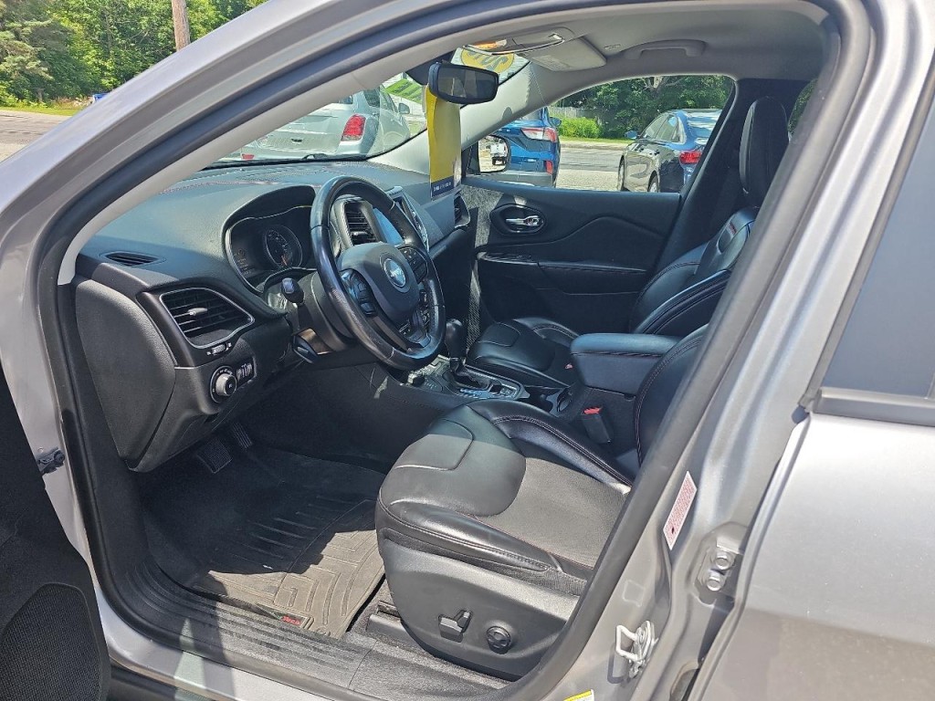 2019 Jeep Cherokee Image 19