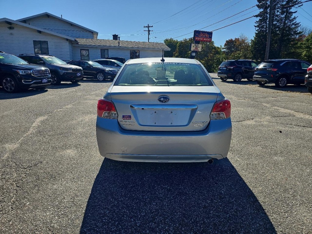 2013 Subaru Impreza Image 12