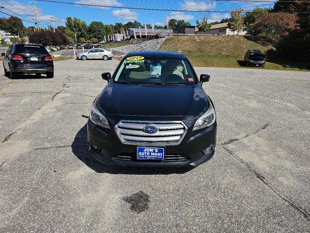 2017 Subaru Legacy Image 2