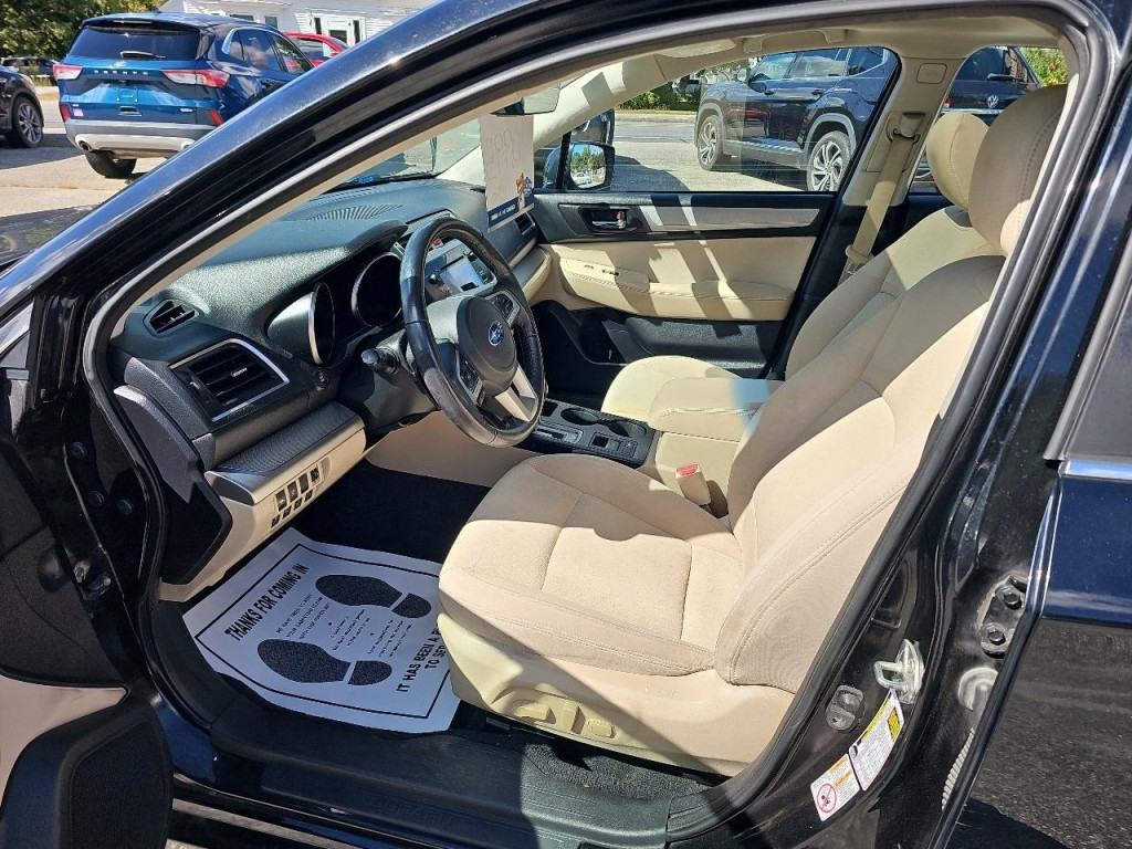 2017 Subaru Legacy Image 18