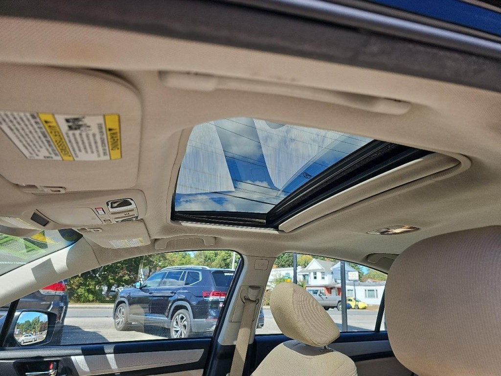 2017 Subaru Legacy Image 20