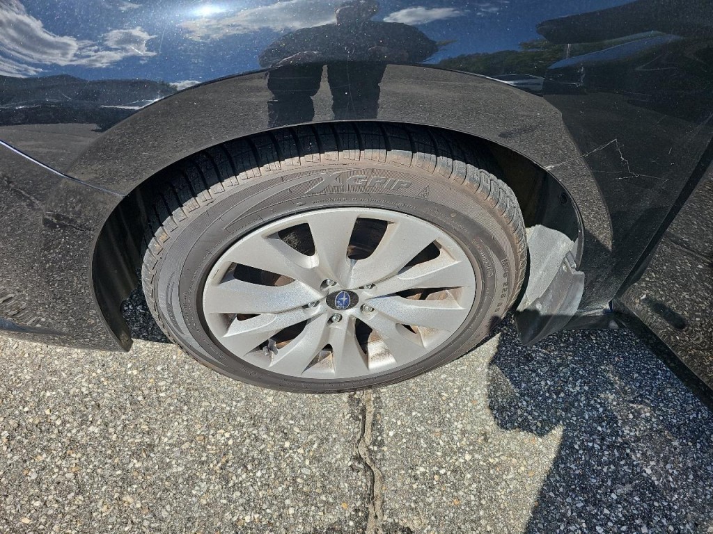 2017 Subaru Legacy Image 28