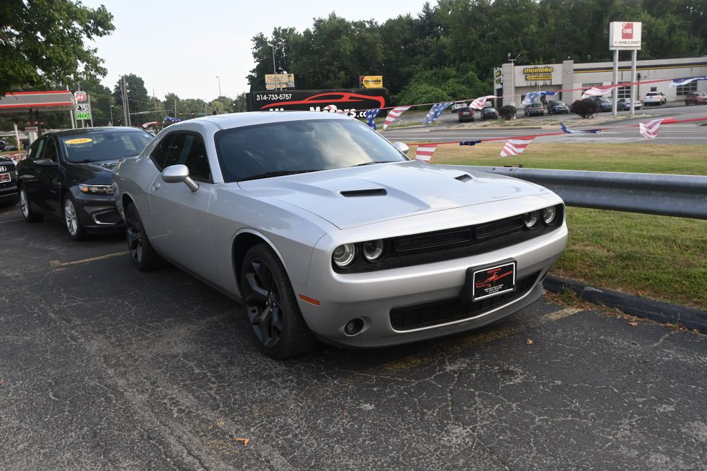 2020 Dodge Challenger Image 1
