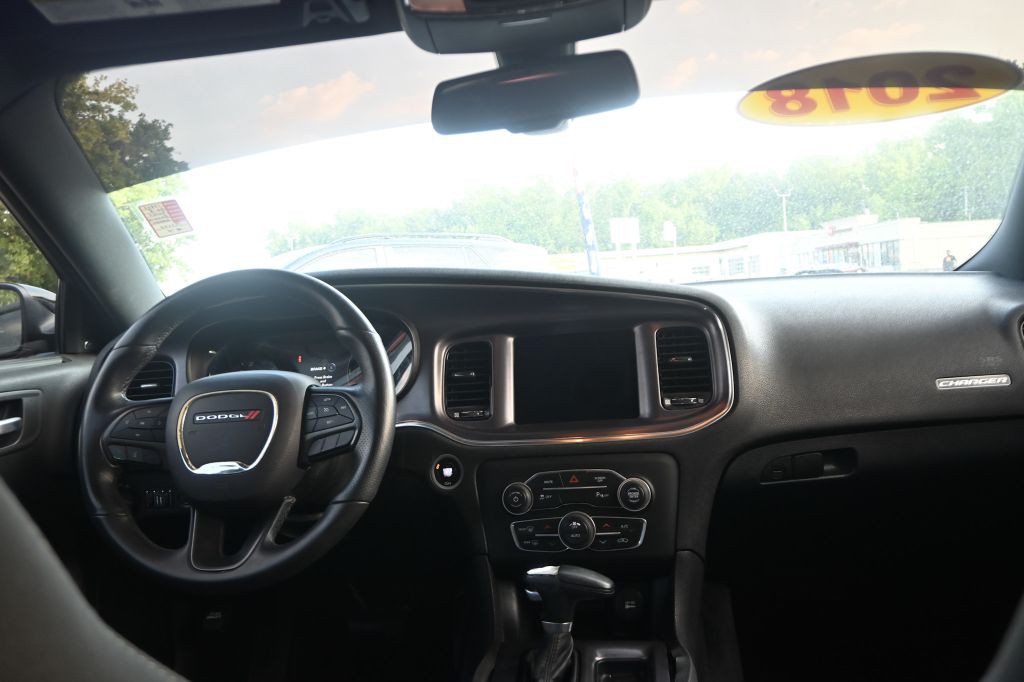2019 Dodge Charger Image 2
