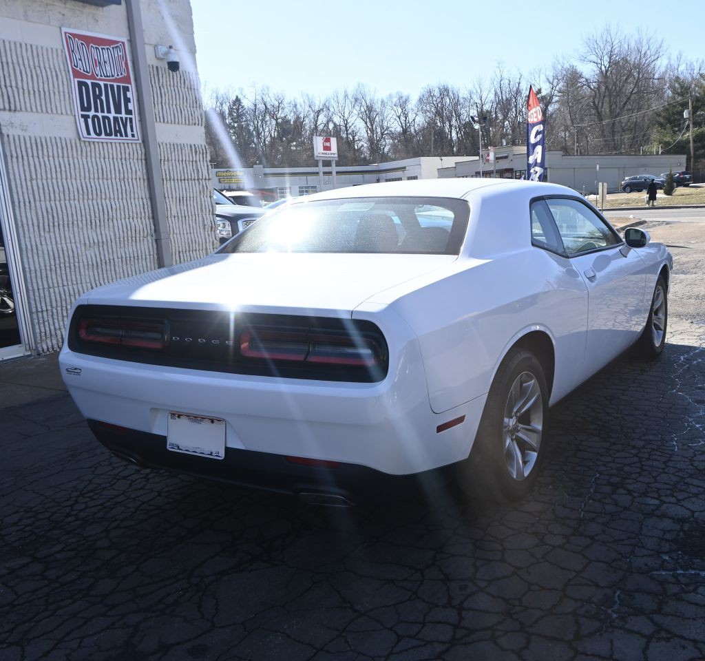 2016 Dodge Challenger Image 7
