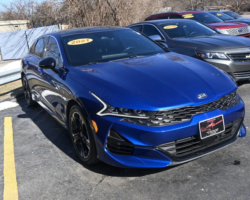 2021 Kia K5 Image 1