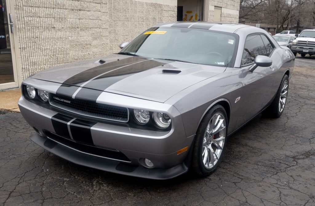 2013 Dodge Challenger Image 3