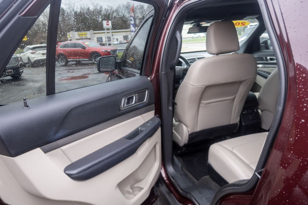 2018 Ford Explorer Image 12