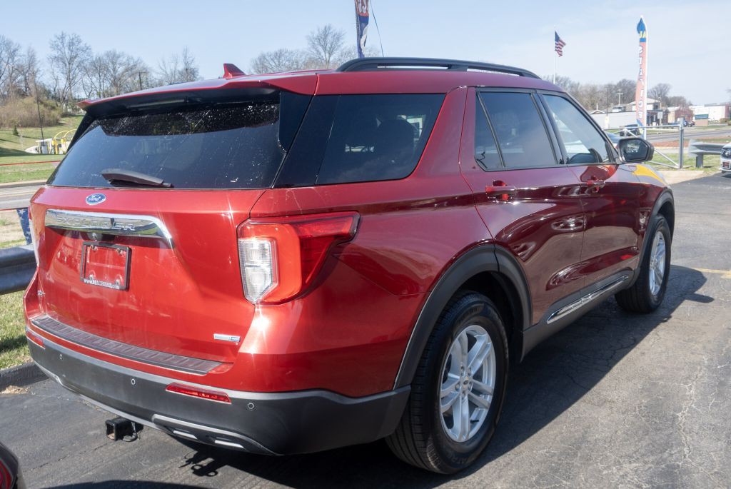 2020 Ford Explorer Image 8