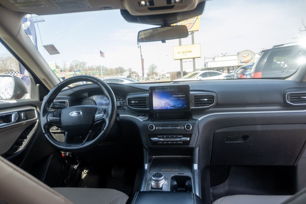 2020 Ford Explorer Image 10