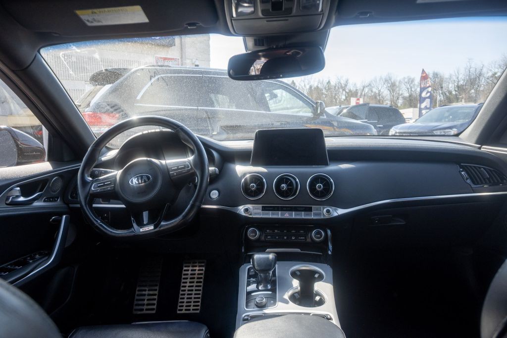 2018 Kia Stinger Image 10