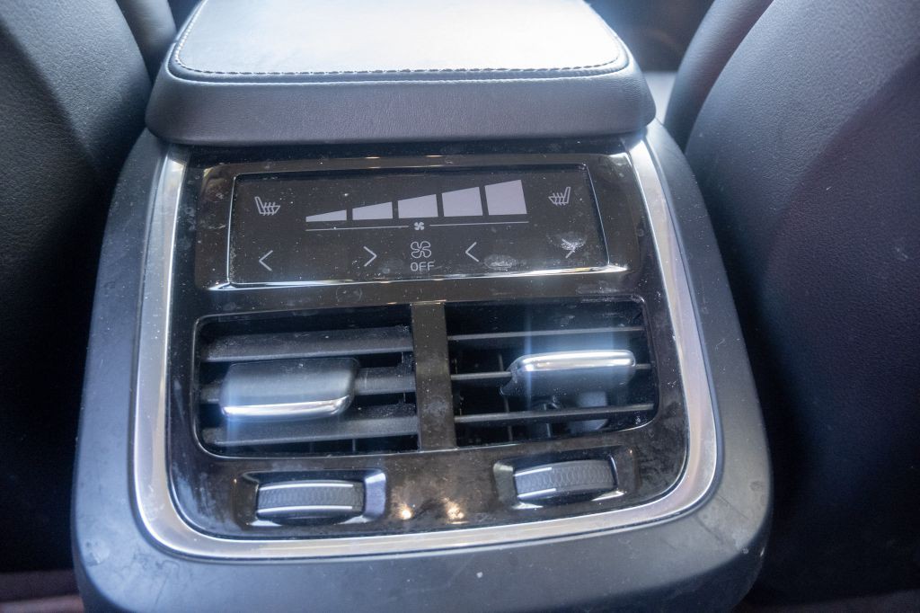 2016 Volvo XC90 Image 14