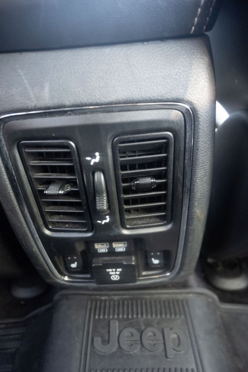 2015 Jeep Grand Cherokee Image 11