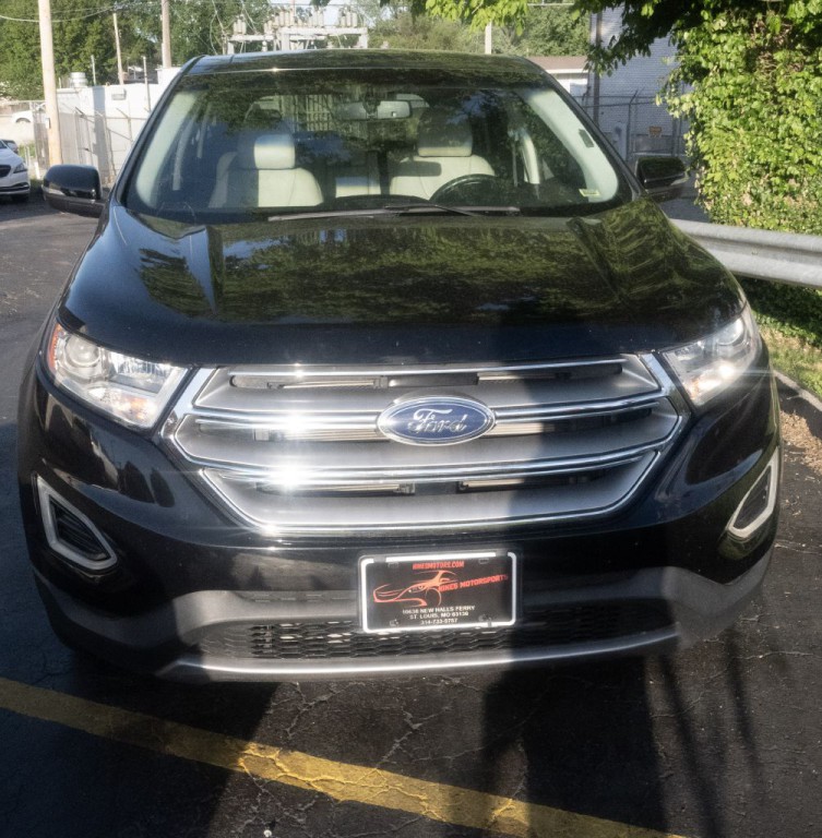2016 Ford Edge Image 2