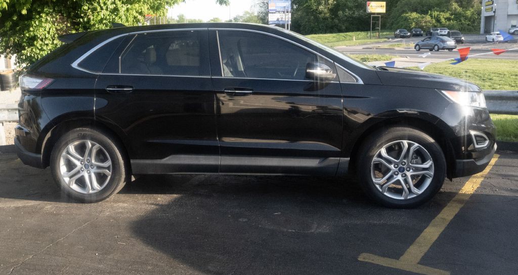 2016 Ford Edge Image 8