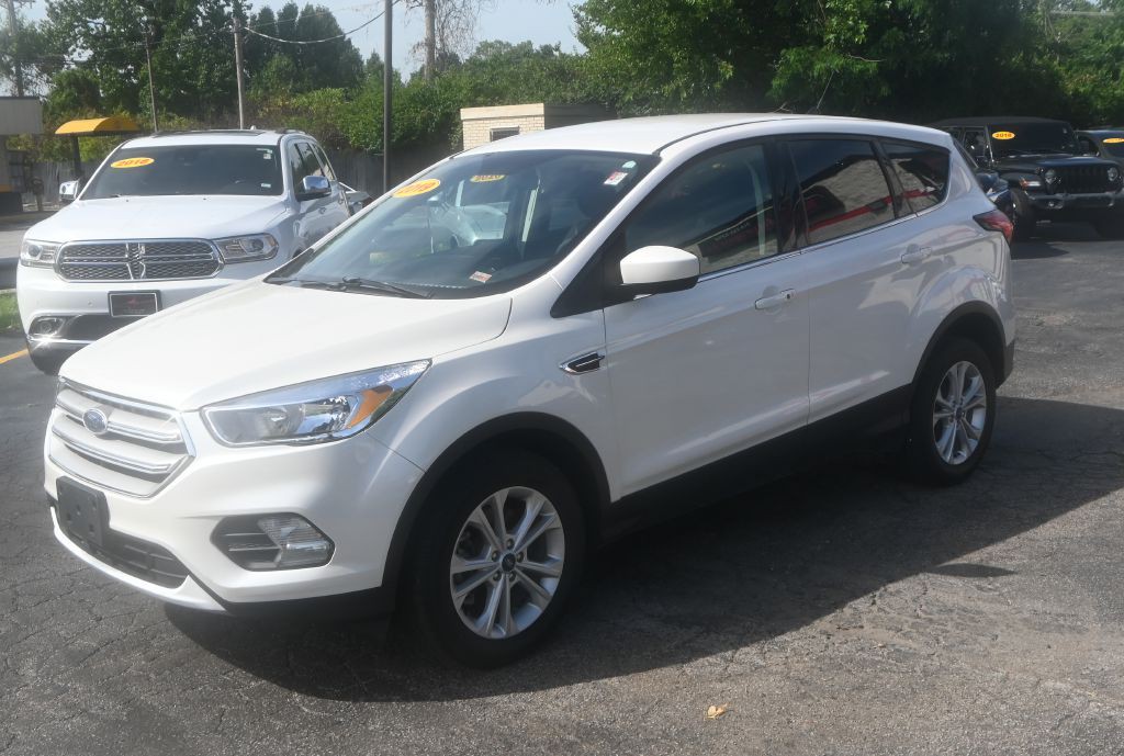 2019 Ford Escape Image 3