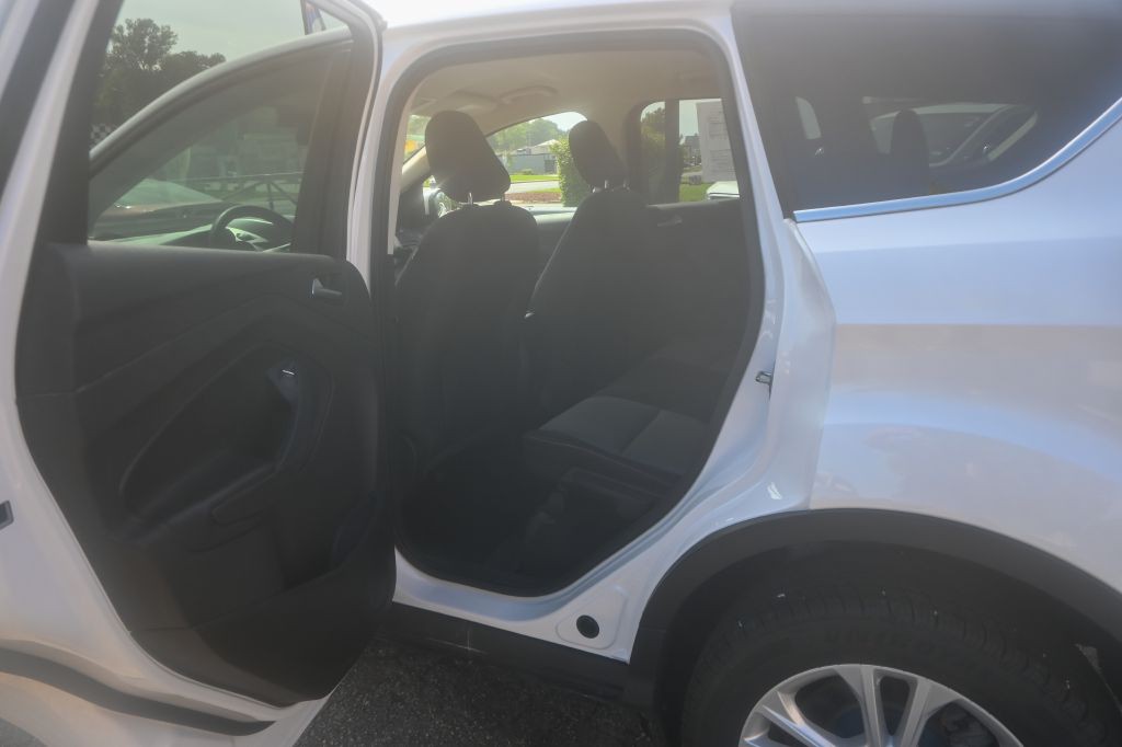 2019 Ford Escape Image 10