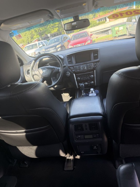 2016 Nissan Pathfinder Image 4