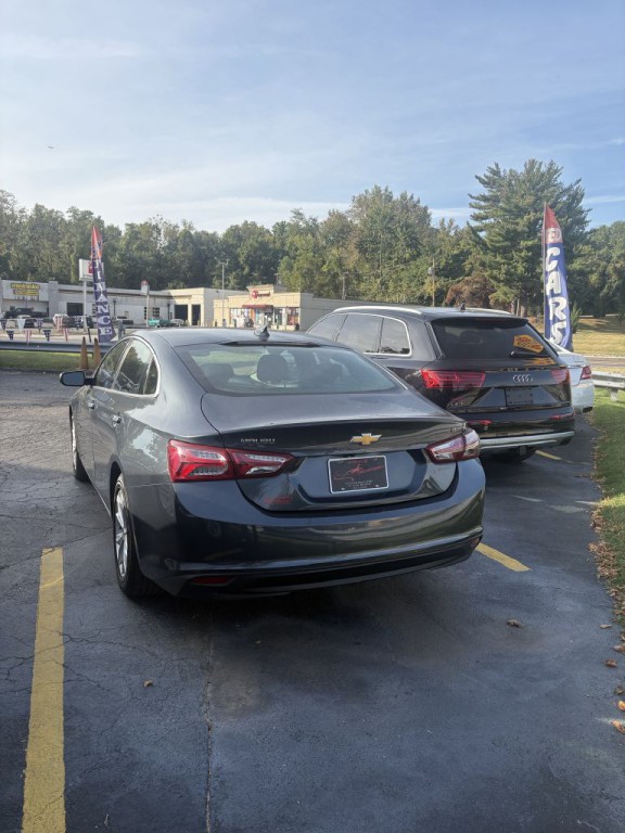 2019 Chevrolet Malibu Image 3