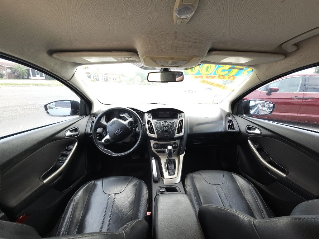 2012 Ford Focus Image 9