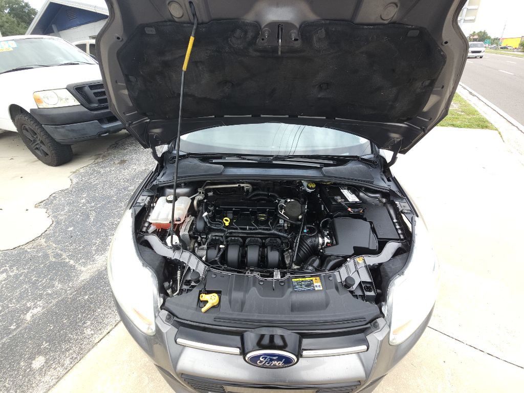 2012 Ford Focus Image 10