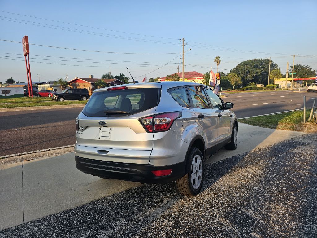 2017 Ford Escape Image 3