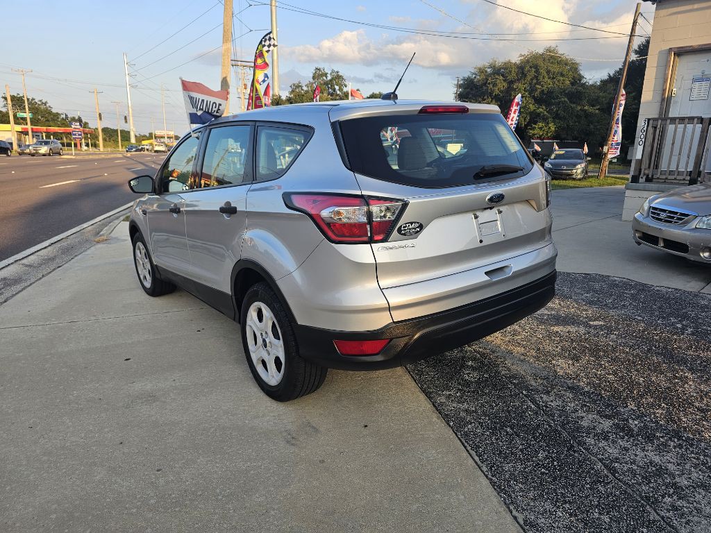 2017 Ford Escape Image 4
