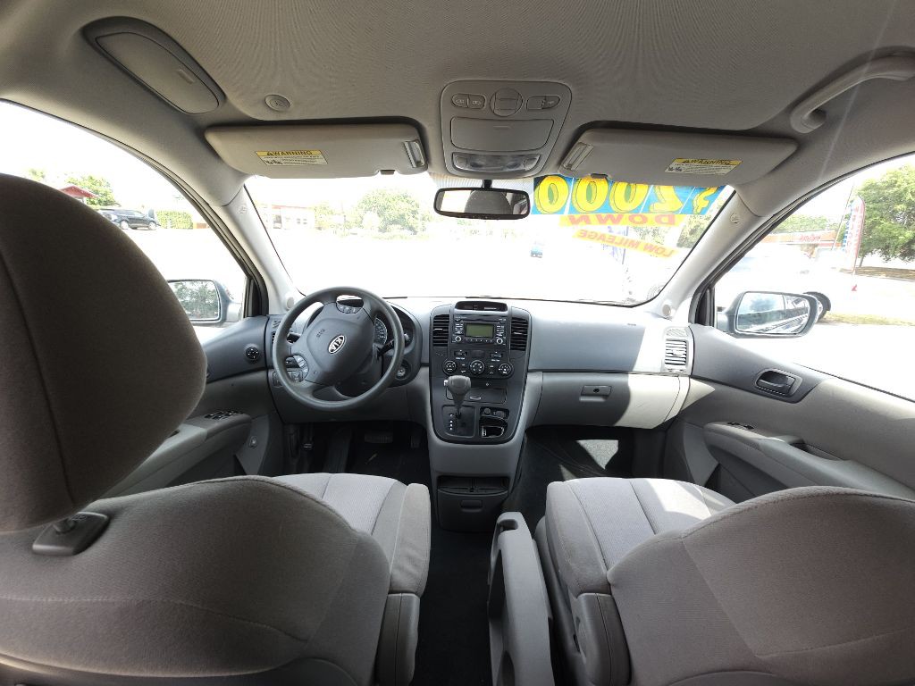 2012 Kia Sedona Image 9