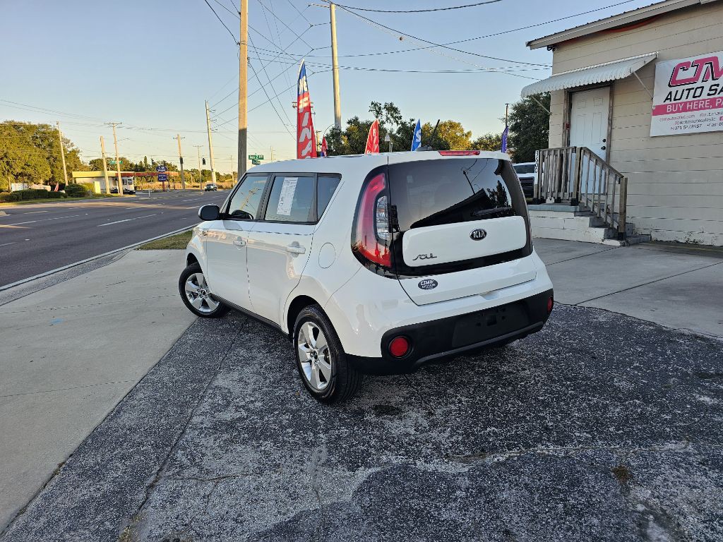 2017 Kia Soul Image 4