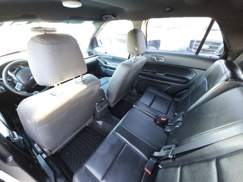 2016 Ford Explorer Image 8