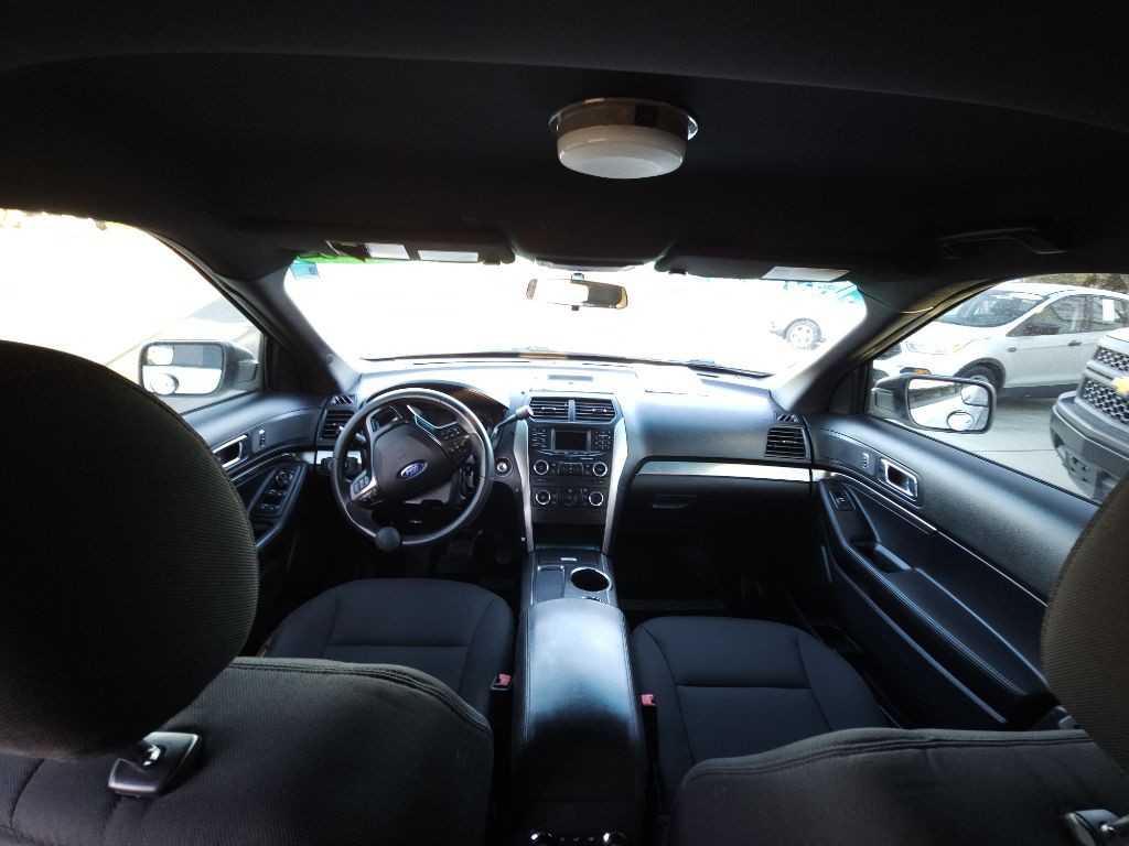 2016 Ford Explorer Image 9