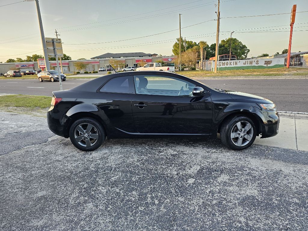 2010 Kia Forte Image 2
