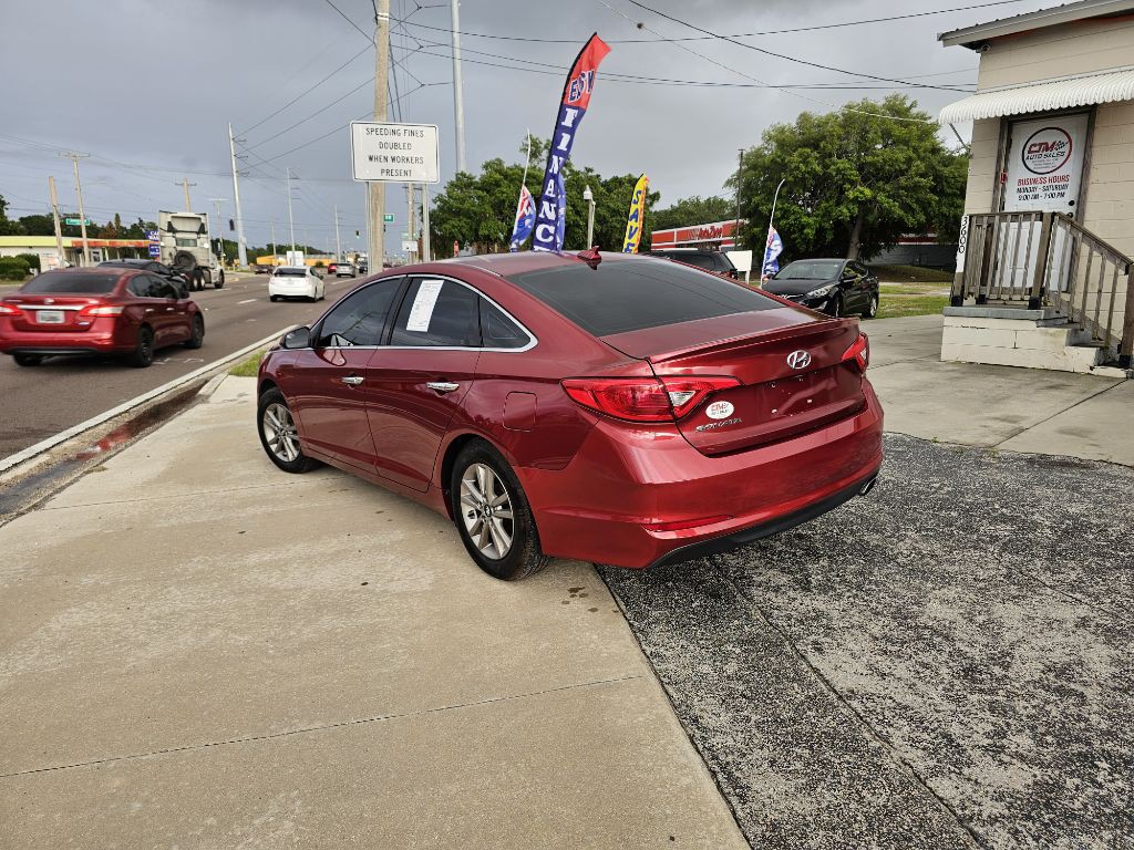 2015 Hyundai Sonata Image 4