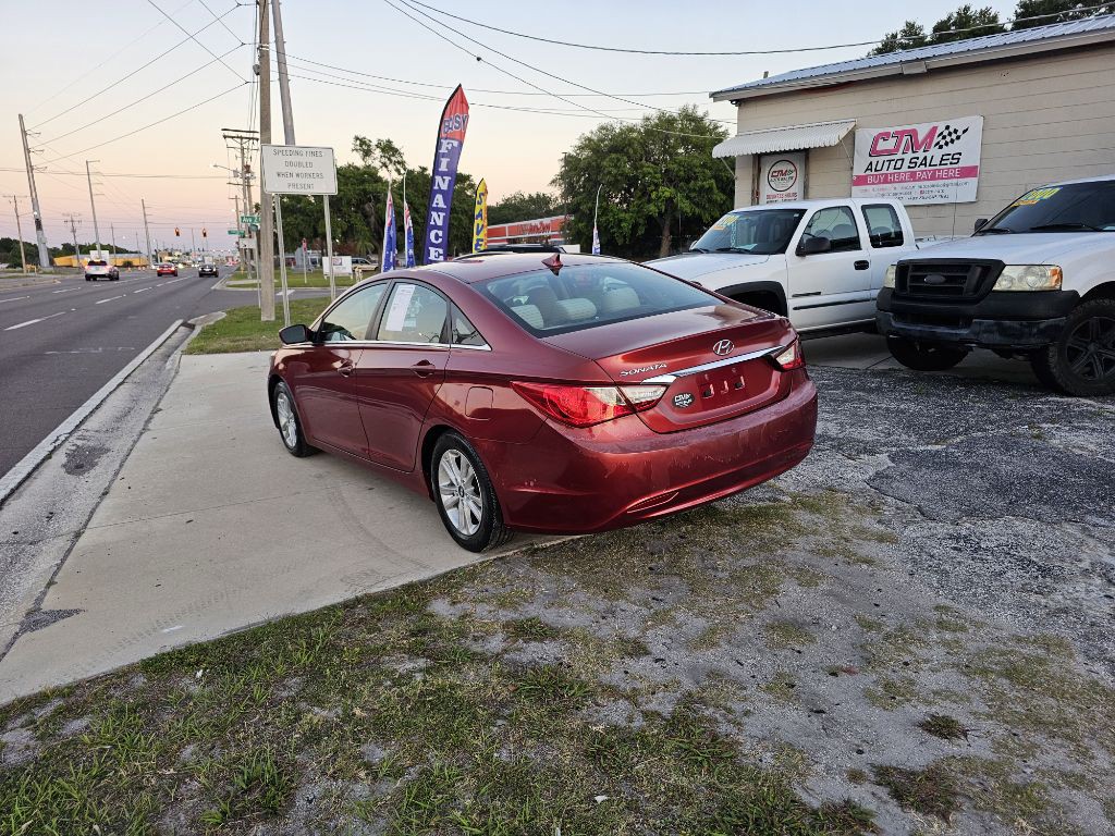 2011 Hyundai Sonata Image 4