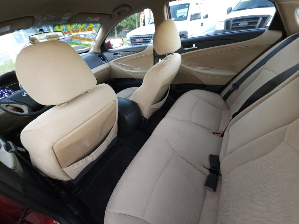 2011 Hyundai Sonata Image 8