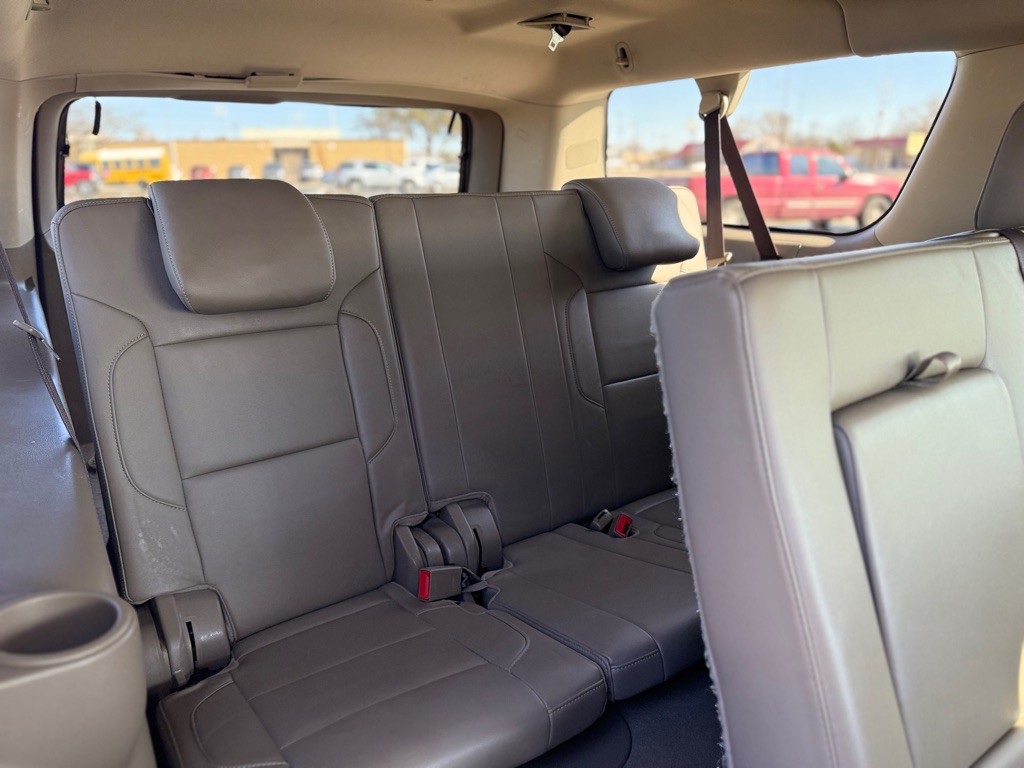 2019 Chevrolet Suburban Image 10