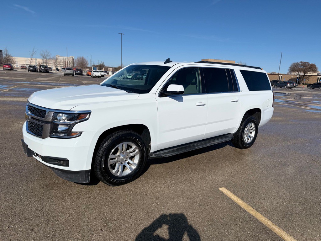 2019 Chevrolet Suburban Image 1