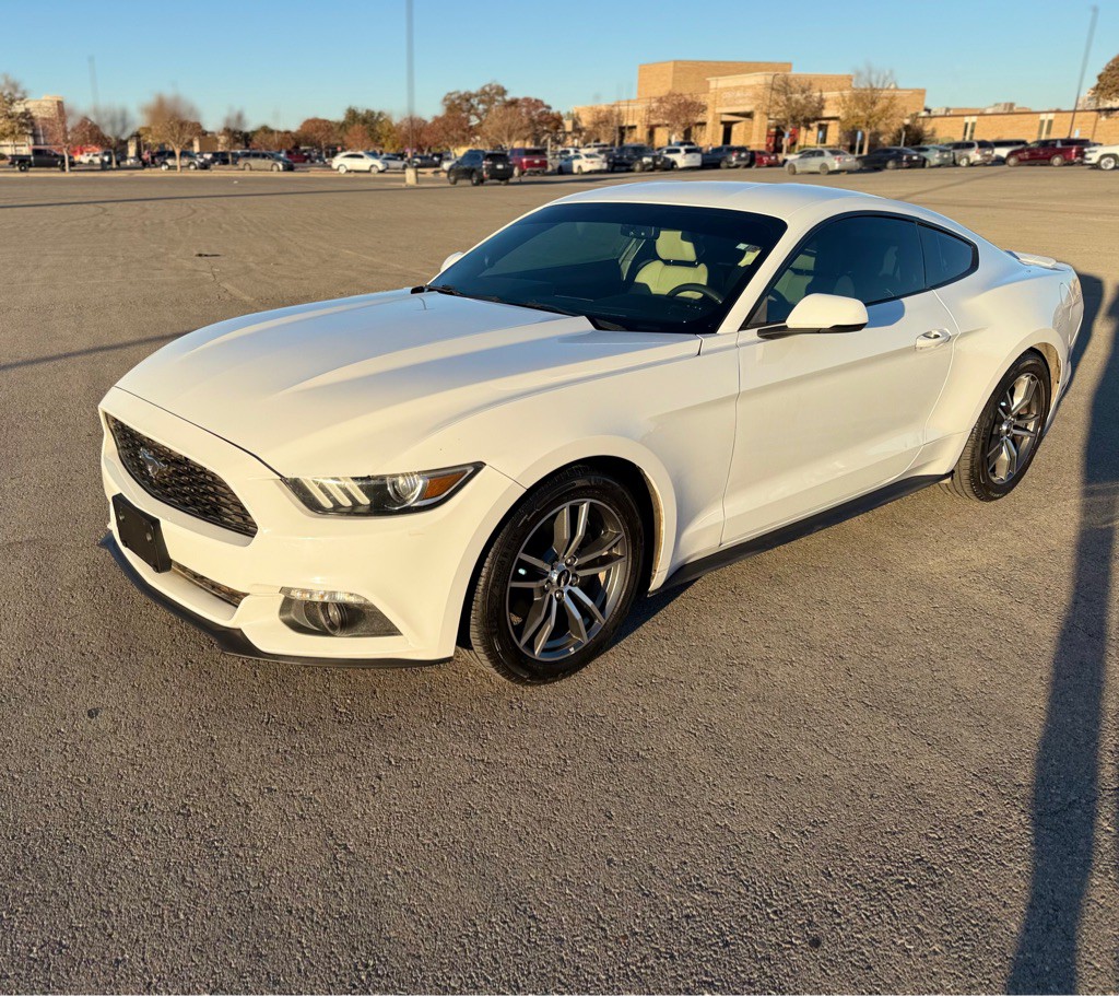 2015 Ford Mustang Image 2