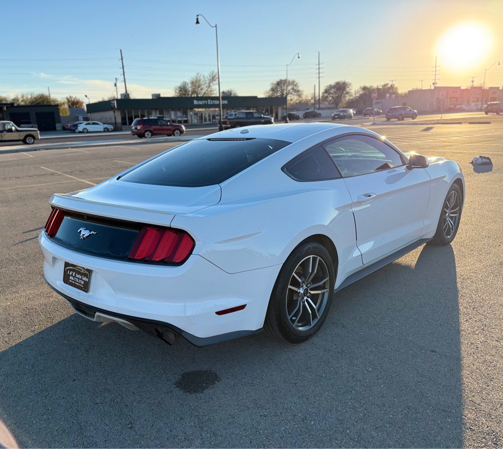 2015 Ford Mustang Image 3